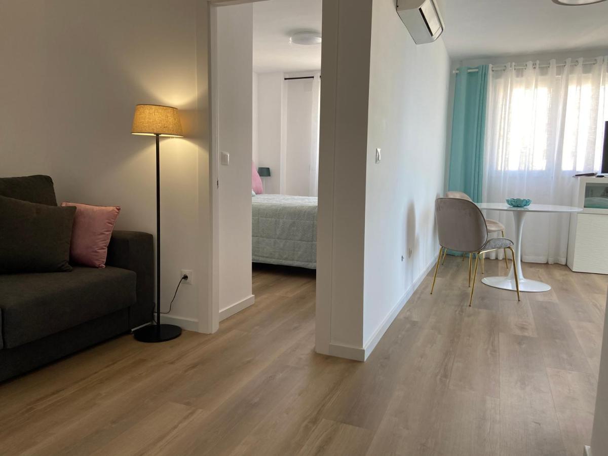 Relaxing Modern Beachfront Apartment - Amazing Sea View Calpe Buitenkant foto