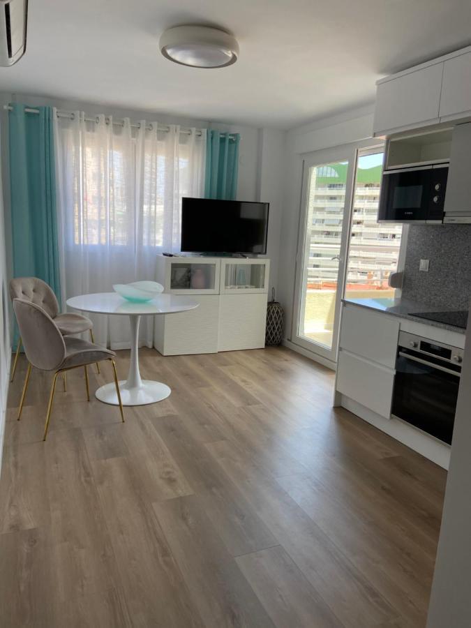 Relaxing Modern Beachfront Apartment - Amazing Sea View Calpe Buitenkant foto